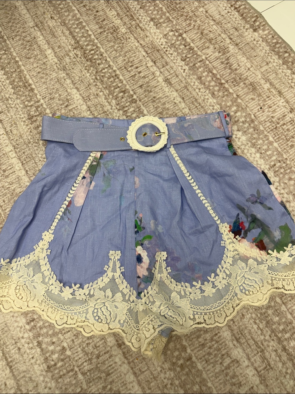 ZIMMERMANN Floral Belted Lace Trim Linen Shorts - Picture 3 of 7